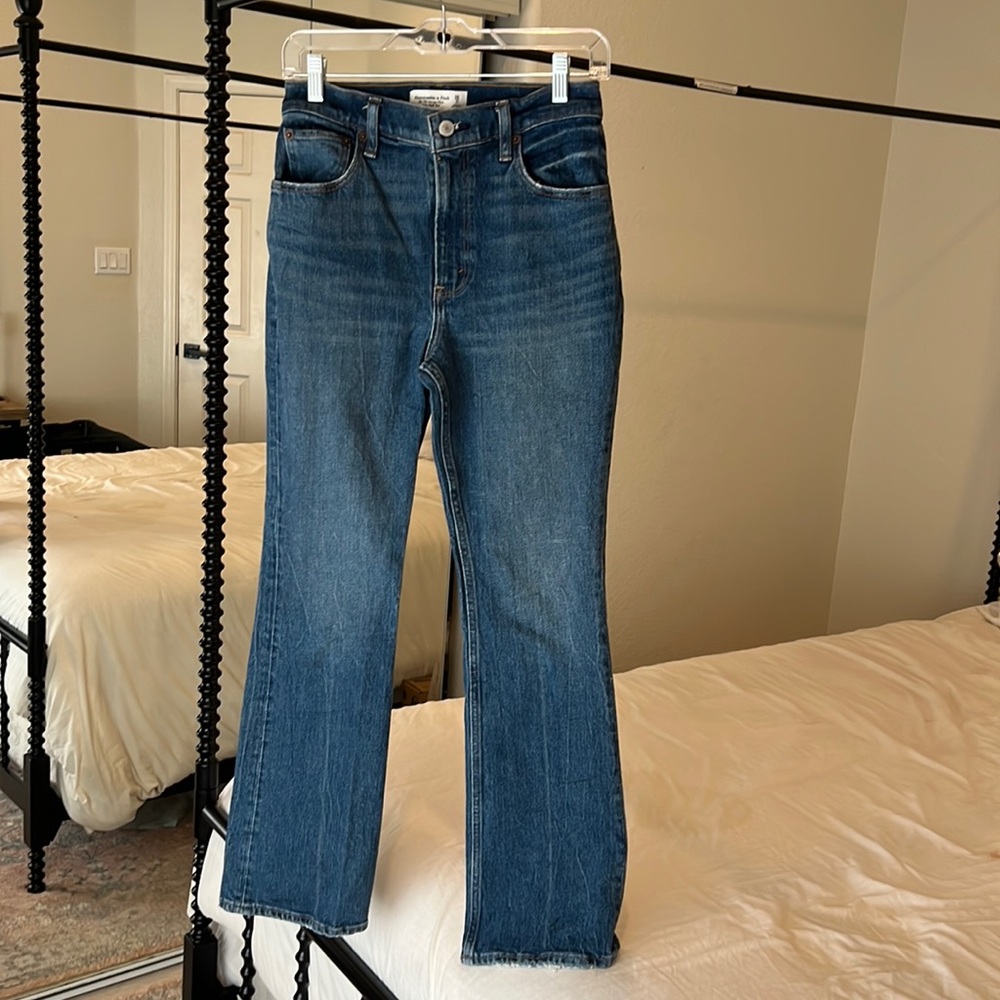 Abercrombie & Fitch High Rise 70s Vintage Flare Blue Jeans